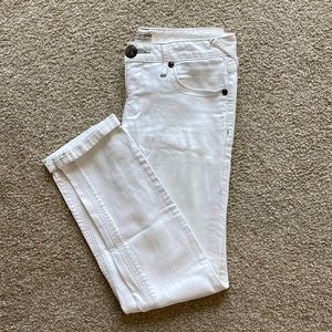 Free People classic white jeans